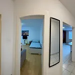 Gemuetliche Monteurwohnung In Vincenzstrasse *